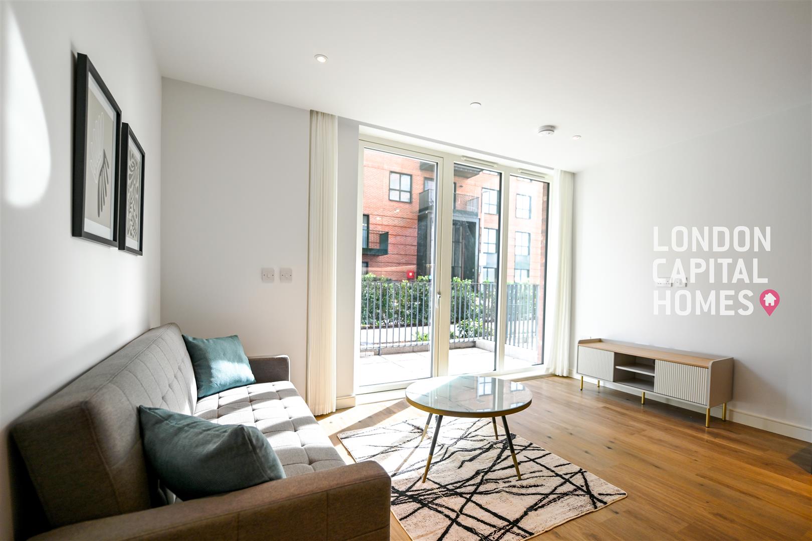 1 bed property in Iris House, 2 Cedrus Avenue, Southall
